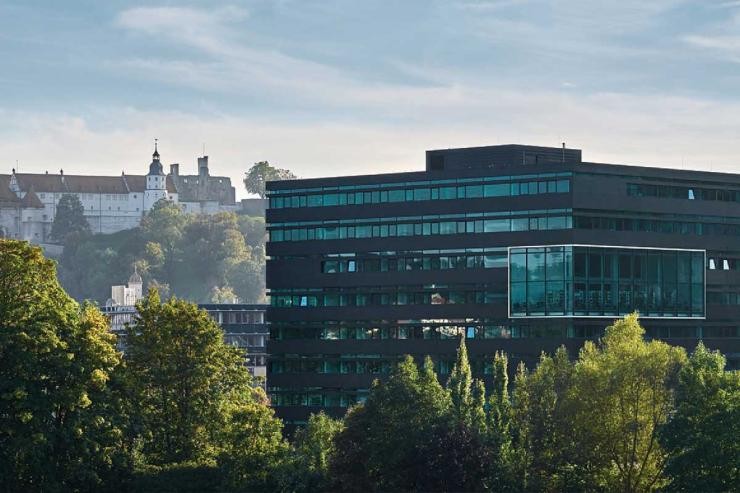 Außenansicht des Gebäudes der Dualen Hochschule Heidenheim